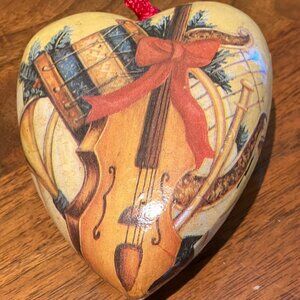 Six Musical Puff Christmas Ornaments‎ 4"